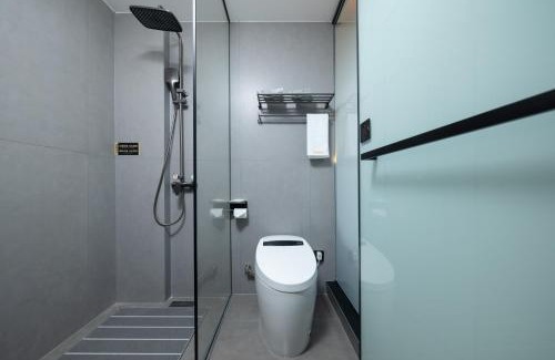 Donghu Qu Hotel | Jiduo Cinema Hotel