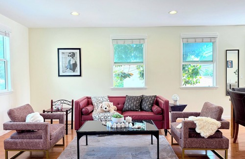 Mid Central House | Jie's choice 3b Cottage on Meridith