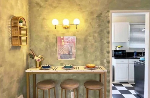Alhambra House | Jie’s choice-vintage style cozy home 15min to DTLA