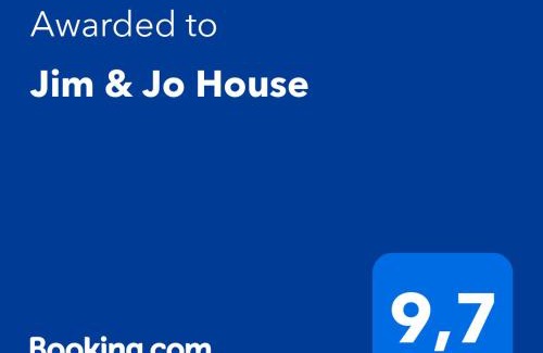 Ladadika Apartment | Jim & Jo House