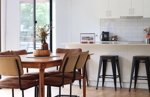 Halls Gap House | Jimmara House Modern central holiday home