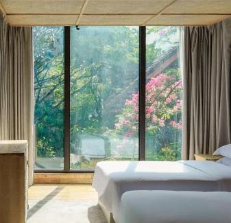 Jinghong Hotel | Jinghong Bood Panorama Resort Inn