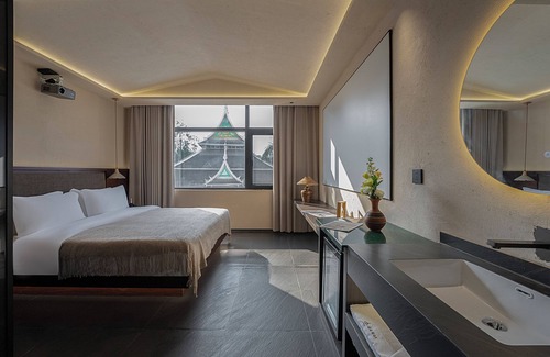 Jinghong Hotel | Jinghong Chen Duo Nan Shan Man Zhen