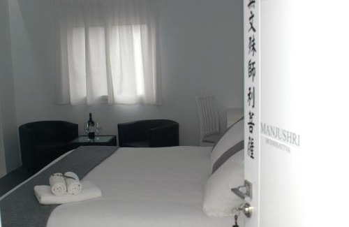 Comares Bed & Breakfast | JINGTU Wellness & Spa B&B