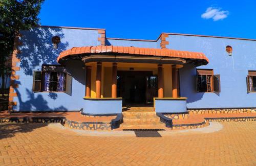 Jinja Hotel | Jinja Grand Hotel
