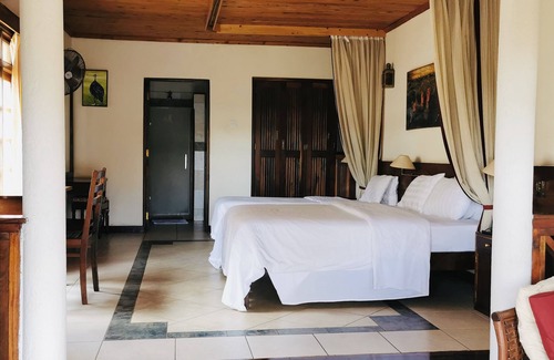 Jinja Hotel | Jinja Nile Resort
