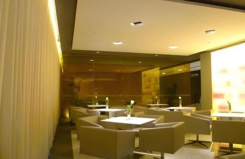 Downtown Shanghai Hotel | Jinjiang Inn Select Shanghai Nanjing Road Pedestrian Street