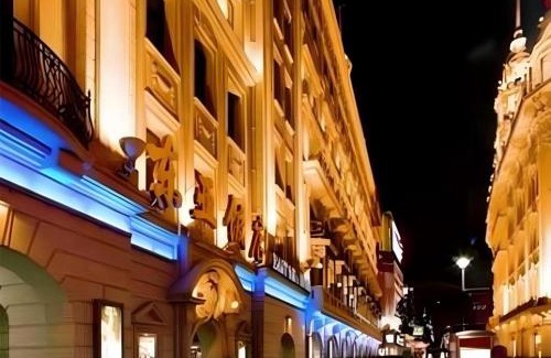 Downtown Shanghai Hotel | Jinjiang Inn Select Shanghai Nanjing Road Pedestrian Street