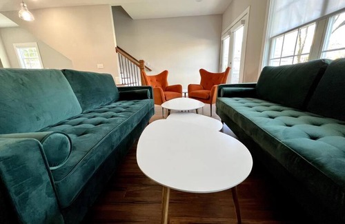 Nashville House | Jink Hippies and Cowboys - 7 beds - sleeps 10