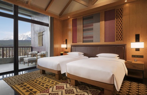 Gucheng District Hotel | Jinmao Pureal Mountain Lijiang