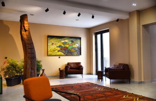 Nukus Hotel | Jipek joli ART