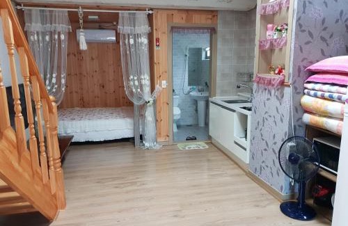Gurye House | Jirisan One Night Two Days Pension