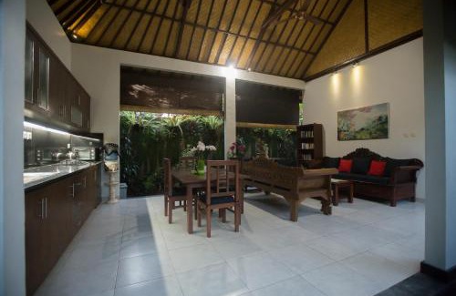 Penestanan Apartment | Jirna House