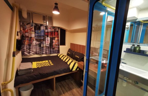 Tsim Sha Tsui House | 九巴旅馆