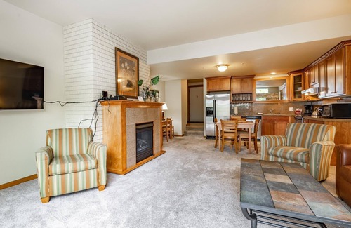 Birch Bay Condo | JL 305: Peaceful yet centrally located 2 bedroom, in the heart of Birch Bay.