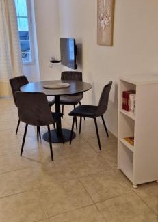 St.-Remy-de-Provence Apartment | JM Carnot