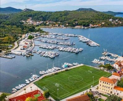 Sutomiscica Villa | jm-Sutomišćica-holiday house on the beach