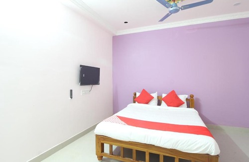 Thirunallar House | JMS Guest House