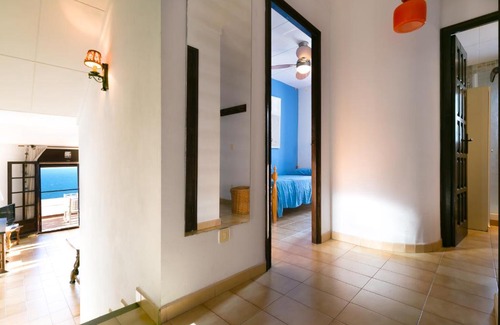 Almadraba-Canyelles Apartment | Joan Margarit 54 3-A