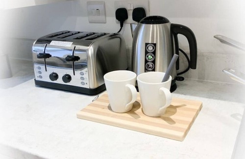 Andover House | Jockey house Andover