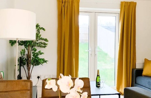 Andover House | Jockey house Andover