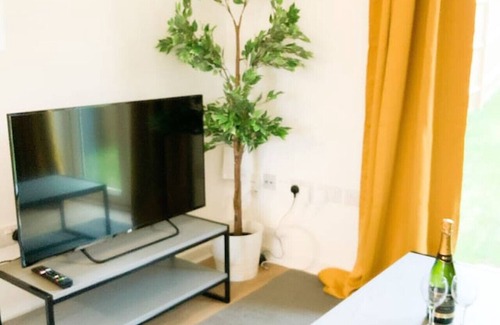 Andover House | Jockey house Andover