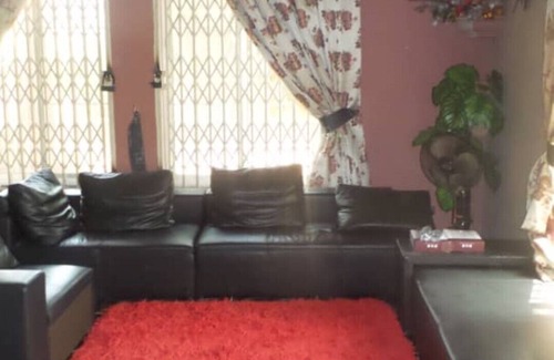 Kumasi House | Joe Rians Luxury Apartment 3