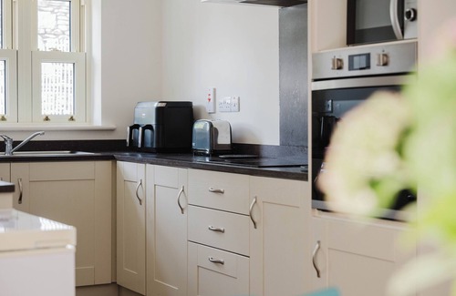 Shanagarry House | Joe's Corner House Shanagarry,close-by Ballymaloe Cookery School &House.Sleeps4