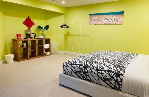 Signal Hill House | Joe's Cozy and Quality Entire Basement Suite in Calgary