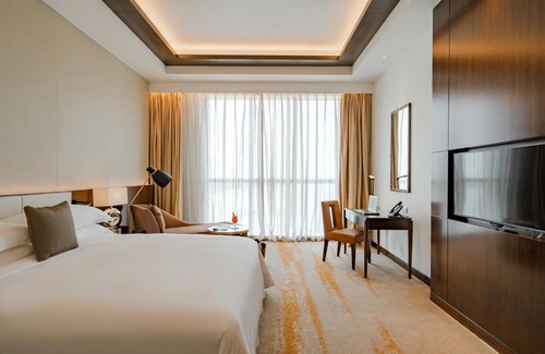 Kivukoni Hotel | Johari Rotana