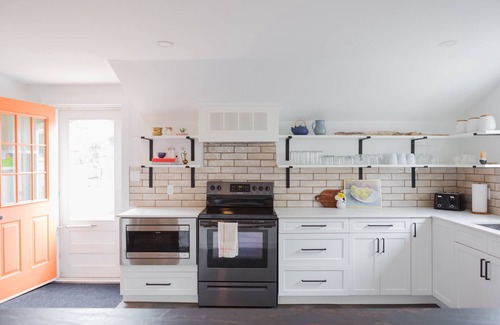 Wellington House | John Alvin's Wellington: 4BDRM with Hot Tub