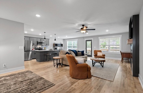 Clarksville House | John's Place 1365 Isaiah Drive