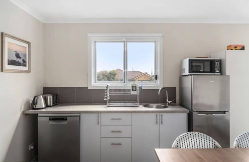 San Remo Apartment | John's Place San Remo Studio Couples/Surfers/Pets