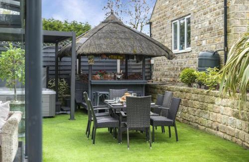 Ripley House | Johns Cottage