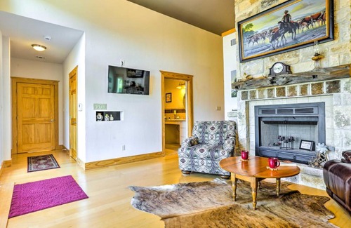 Johnson City House | Johnson City Home with Hot Tub - Close to Wineries!
