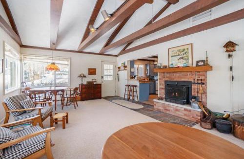 Glenn Haven Shores House | Johnson Cottage