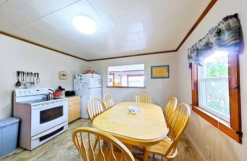Bailey Island House | Johnson Homestead. One level living, ocean view with semi-private beach access.