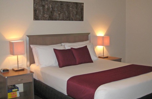 Hillcrest Hotel | Johnson Road Motel
