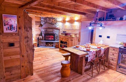 Magneaz-Palouettaz Ski Chalet | JOIVY Modern family chalet with stunning mountain views