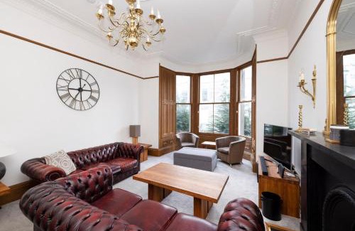 Newington Apartment | JOIVY Spacious Home near The Meadows