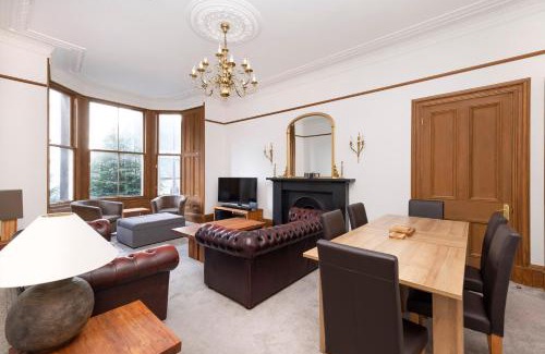 Newington Apartment | JOIVY Spacious Home near The Meadows