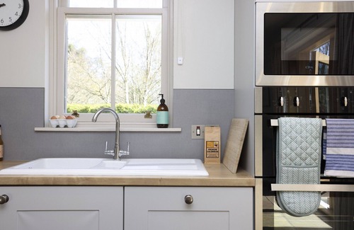 North Berwick Apartment | JOIVY - Stunning 3 Bed Lodge With Gardens At Gilmerton House