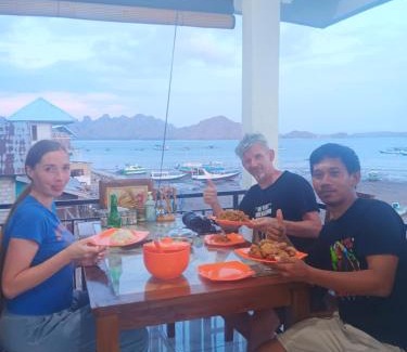 Komodo House | Jojo Komodo Homestay