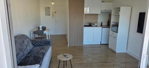 Carnon-Plage Apartment | Joli appart Carnon parking Free, wifi 7Min Airport