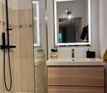 Tournezy Apartment | Joli Appart/Parking/CLIM/WIFI