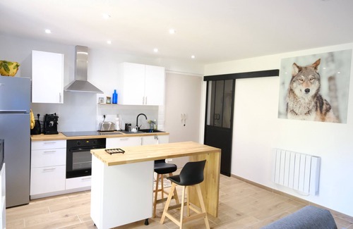 Err Apartment | Joli Appartement 85 m2 Avec Vues sur Montagne et Jardin Dans les Pyrénées 66