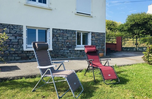 Crozon Apartment | Joli Appartement en rez de Jardin Entre Crozon et Morgat