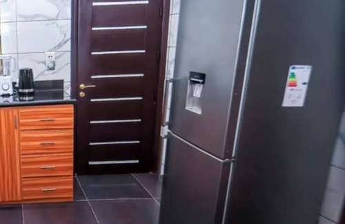 Littoral Department Apartment | Joli Appartement Luxueux et Lumineux Avec Jardin - B&B