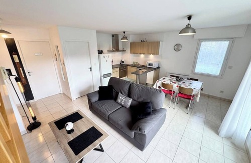 Guidel Apartment | Joli duplex plein bourg - 4km des plages
