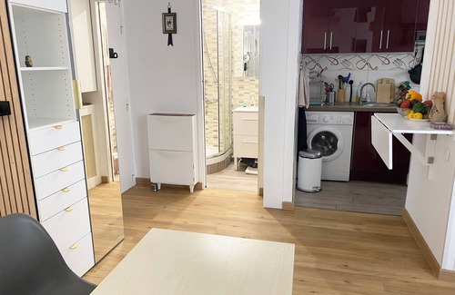 Bel-Air Nord Apartment | Joli Studio Refait Paris 12 Bel-air, Commerces, Proche Coulée Verte